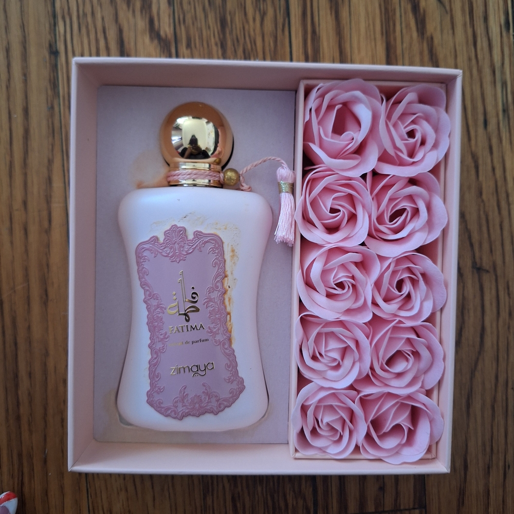 Zimaya Pink Perfume with Rose Set